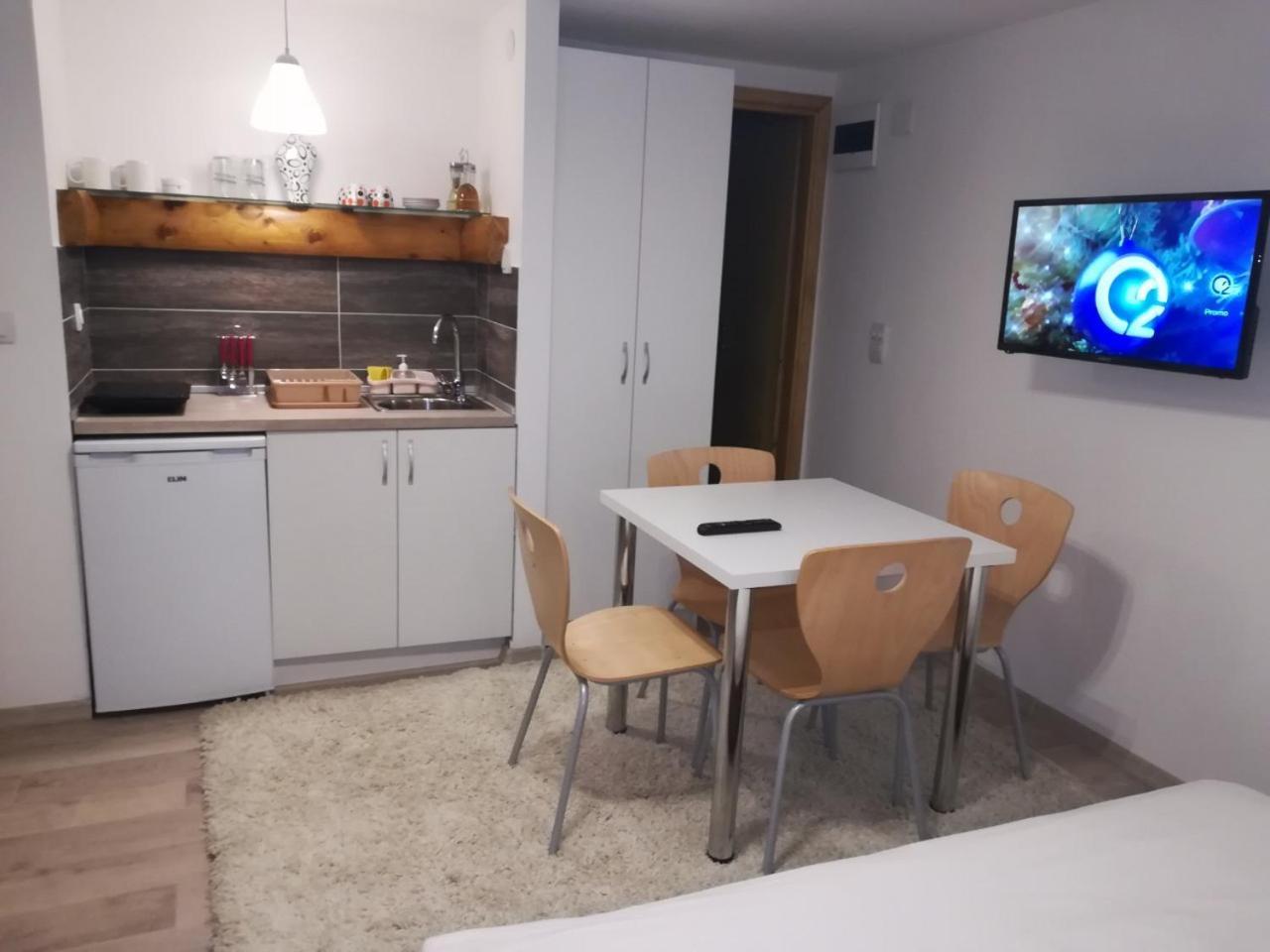 Vila Jelena Crni Vrh Luaran gambar