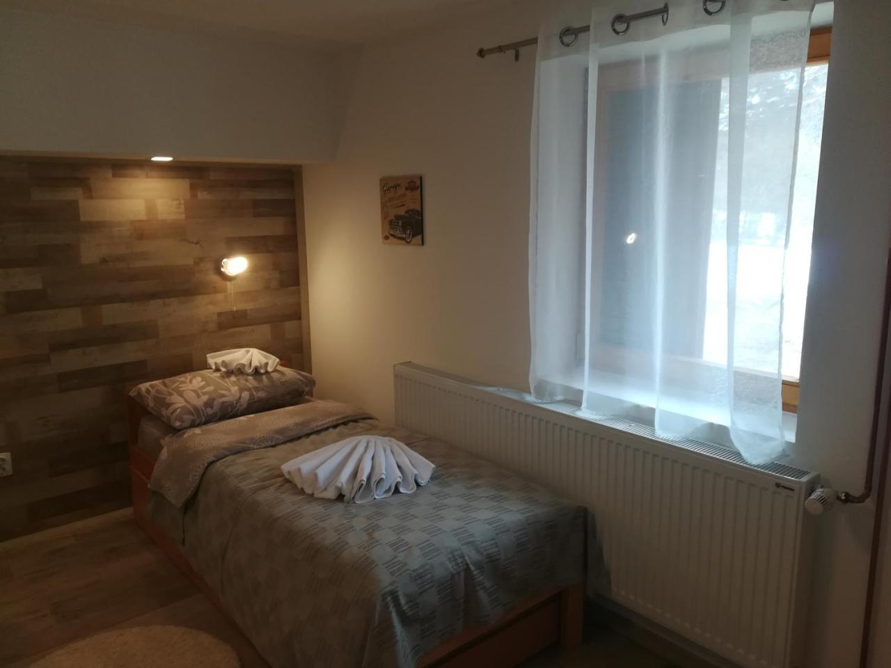 Vila Jelena Crni Vrh Luaran gambar